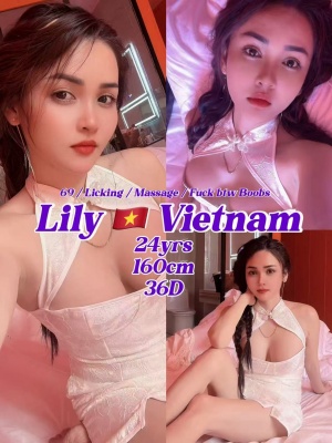 Lily 24yo 36D From Vietnam 🇻🇳 Lady